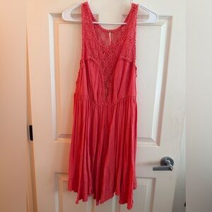 Free People Fiesta Crochet Coral Mini - L *Pre-Loved